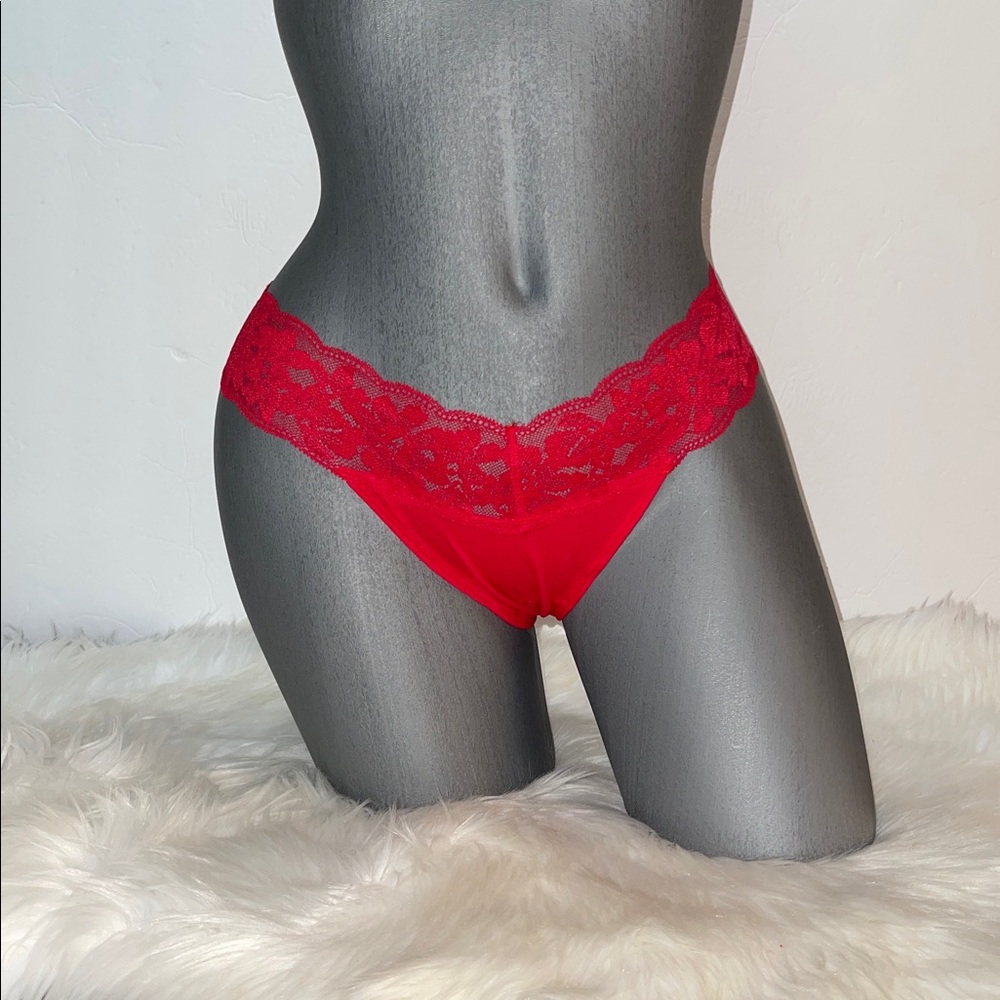 Victoria’s Secret Pink Everyday Lace Trim Thong Underwear. NWT